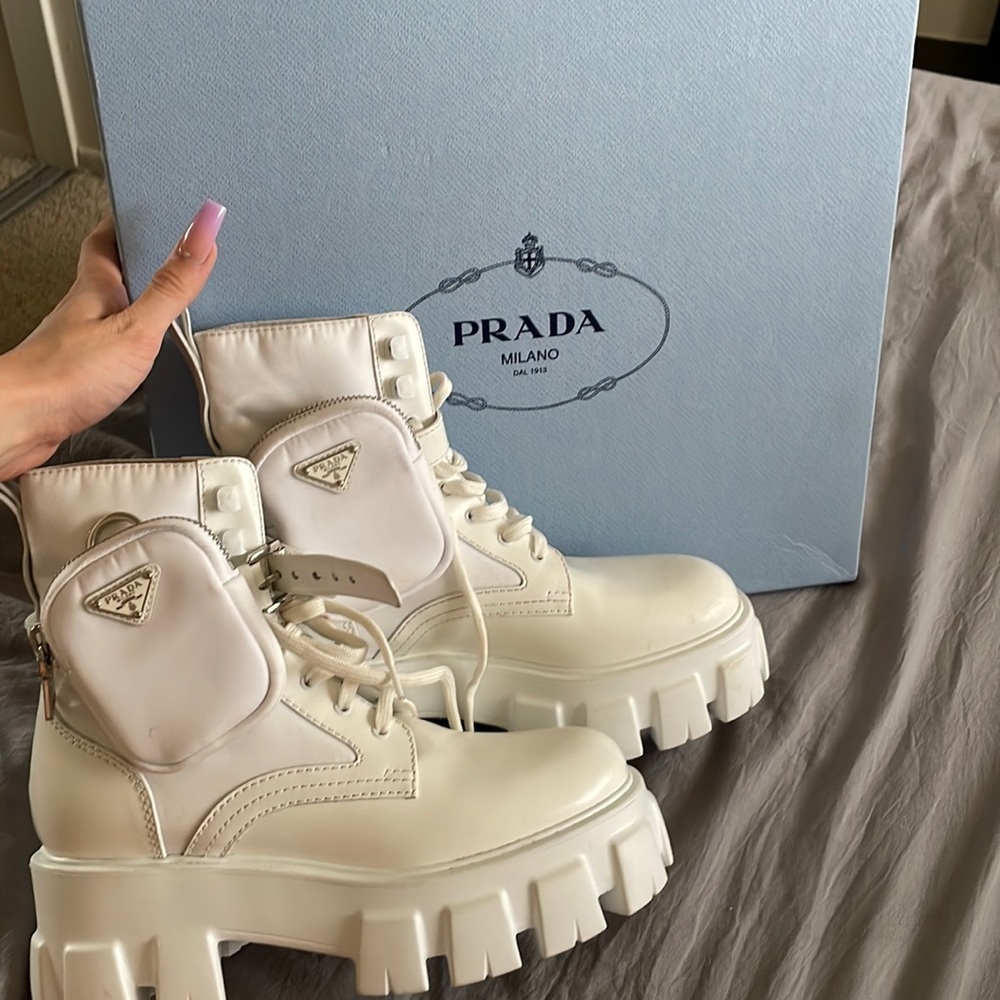 Prada boots never worn